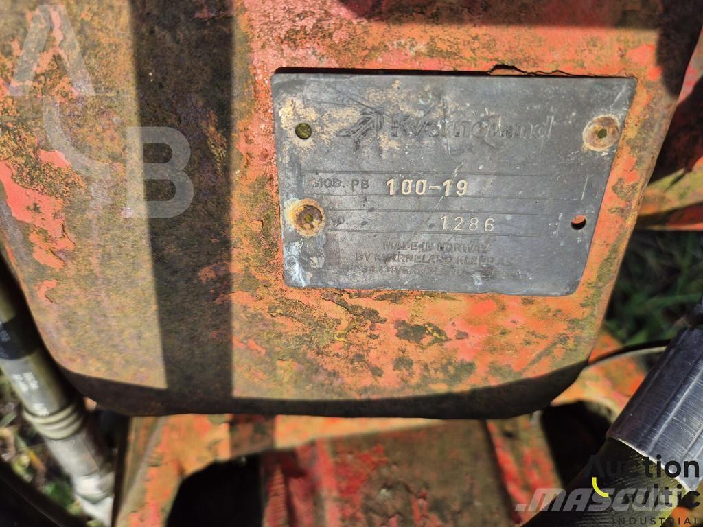 Kverneland 100-19 Charruas reversíveis