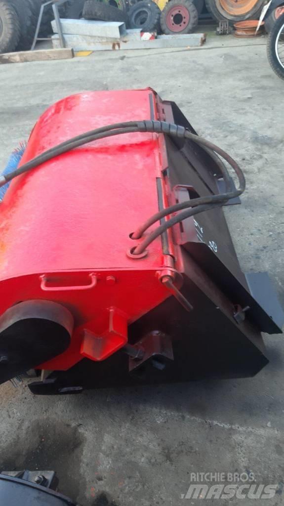 Bobcat 110 Varredoras