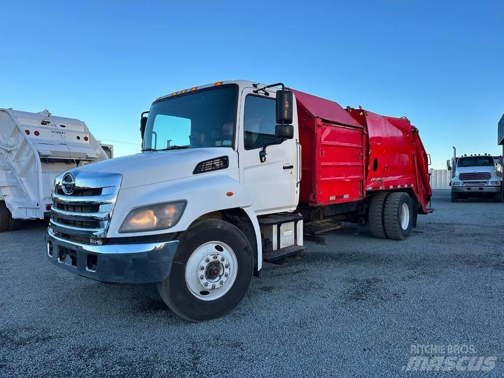 Hino 268 Camiões de lixo