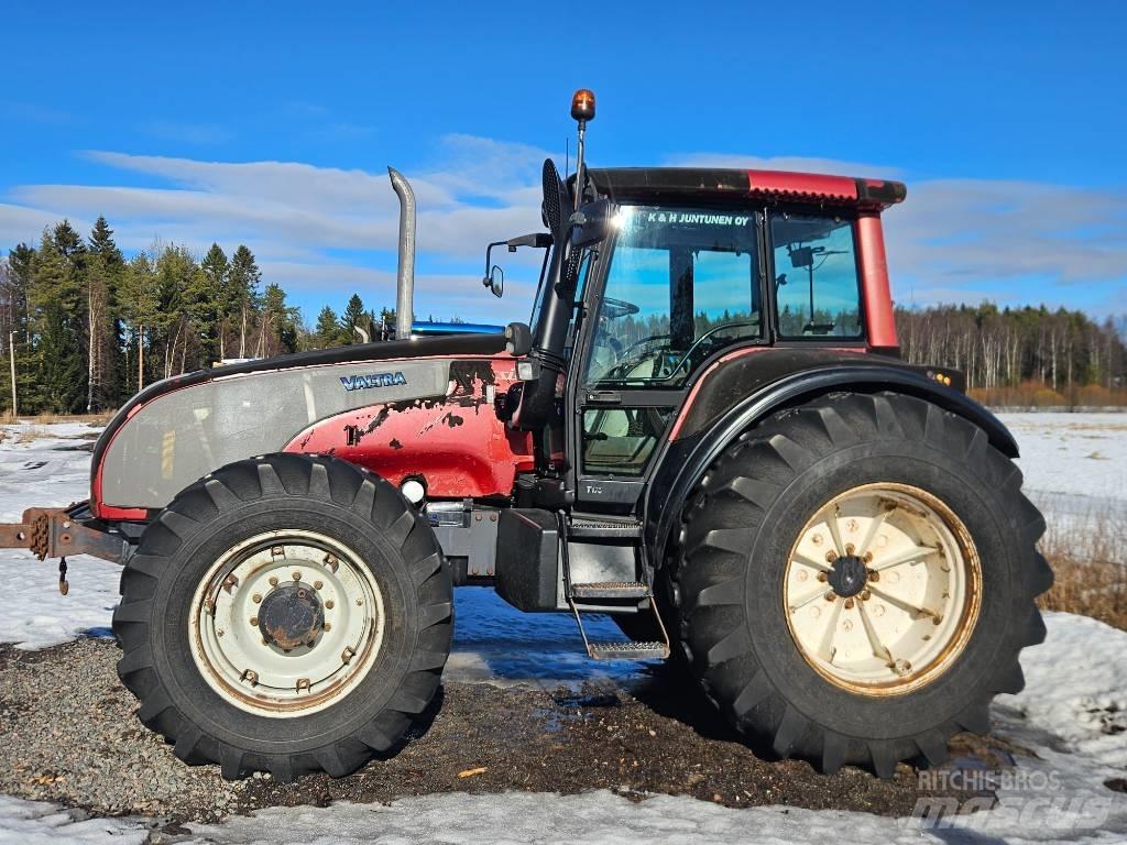 Valtra T 170 Tratores Agrícolas usados