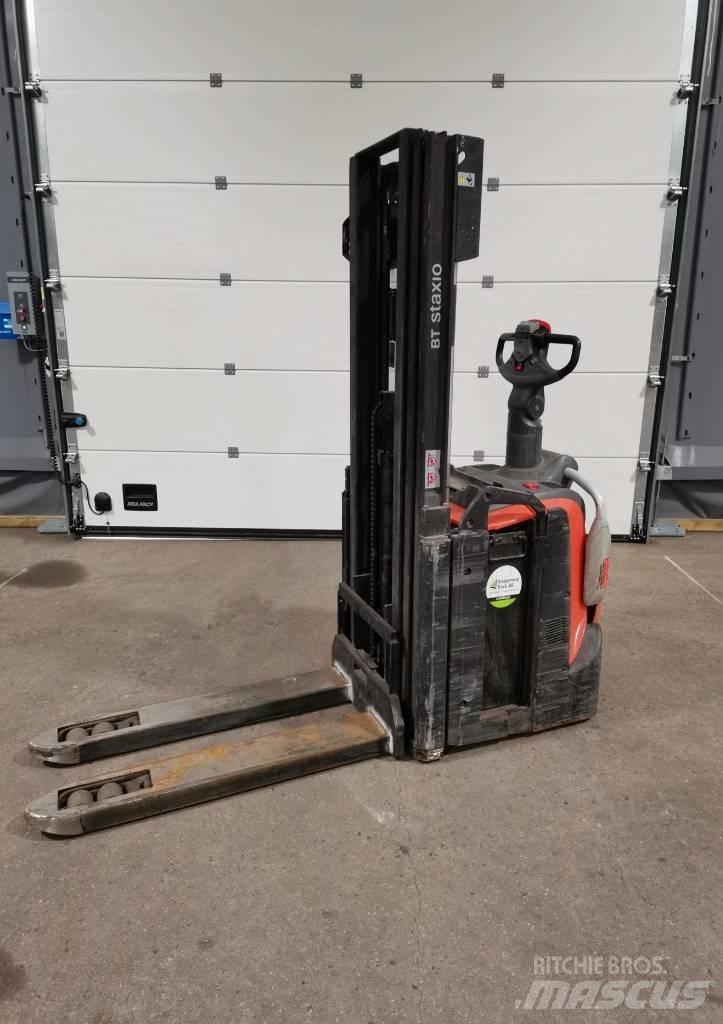 Toyota SPE120L Empilhador para operador externo