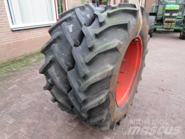 Taurus 16.9/34 Pneus Agrícolas