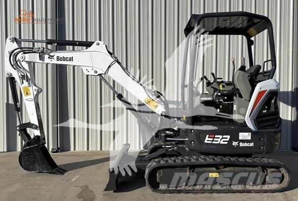 Bobcat E32 Miniescavadeiras