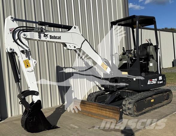 Bobcat E32 Miniescavadeiras