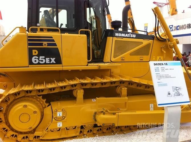 Komatsu d65ex-16 Dozers - Tratores rastos
