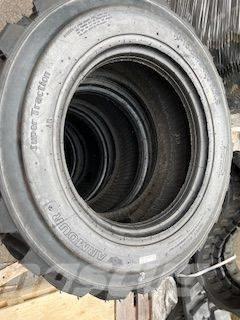 Armour 10-16.5 Pneus