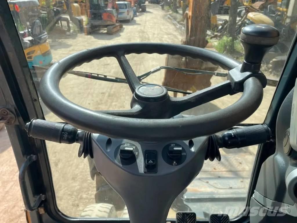 Hyundai R210W-9 Escavadoras de rodas
