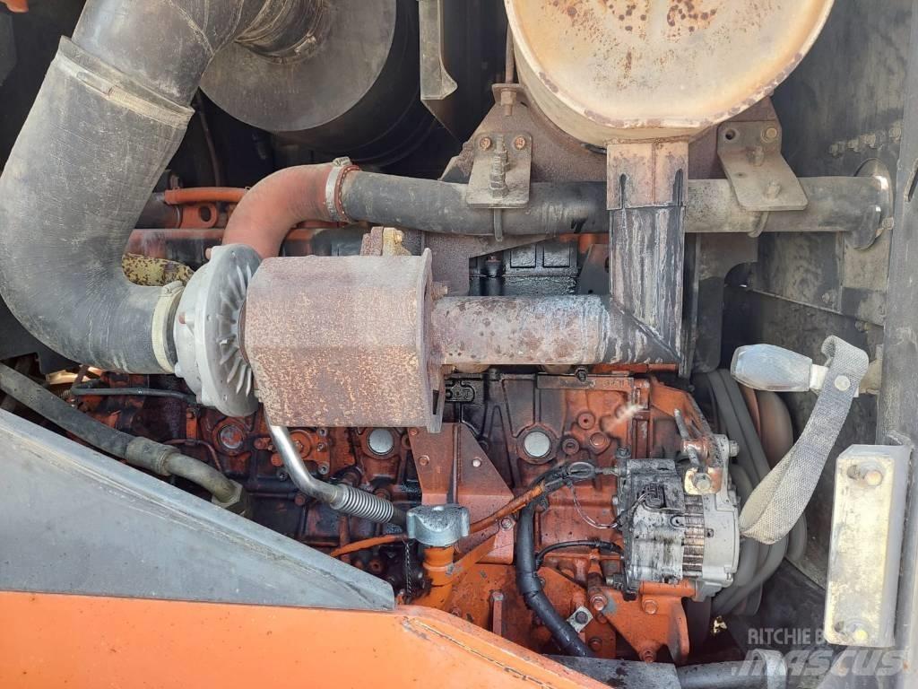 Hitachi ZW250 Carregadeiras de rodas