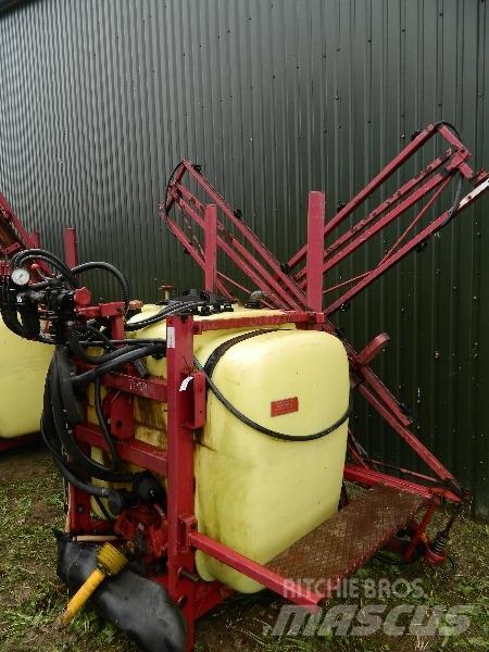 Hardi 800 Pulverizadores rebocados