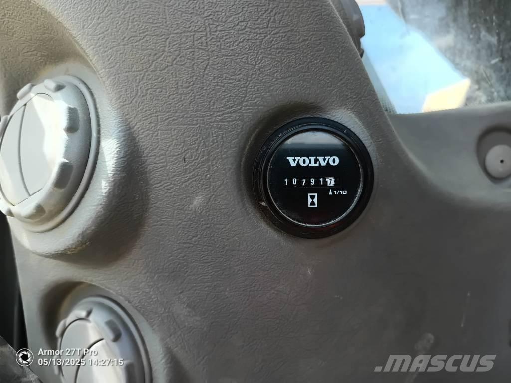 Volvo EC 300 D N L Escavadeiras de esteiras
