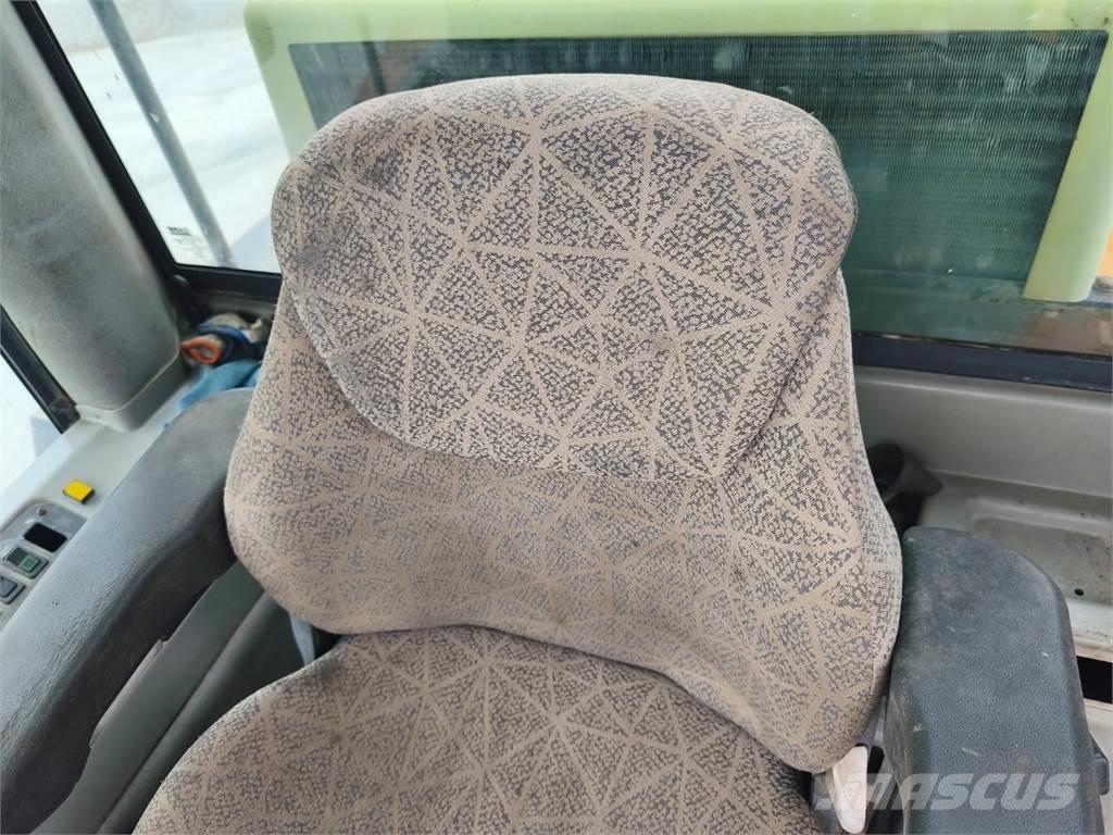 CASE 821C Construção - Outros
