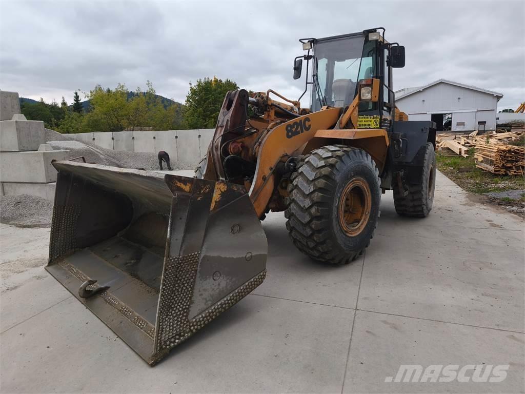 CASE 821C Construção - Outros
