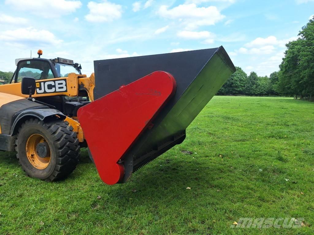  VDW Balemaster 260 Cortadores, moinhos e desenroladores de fardos