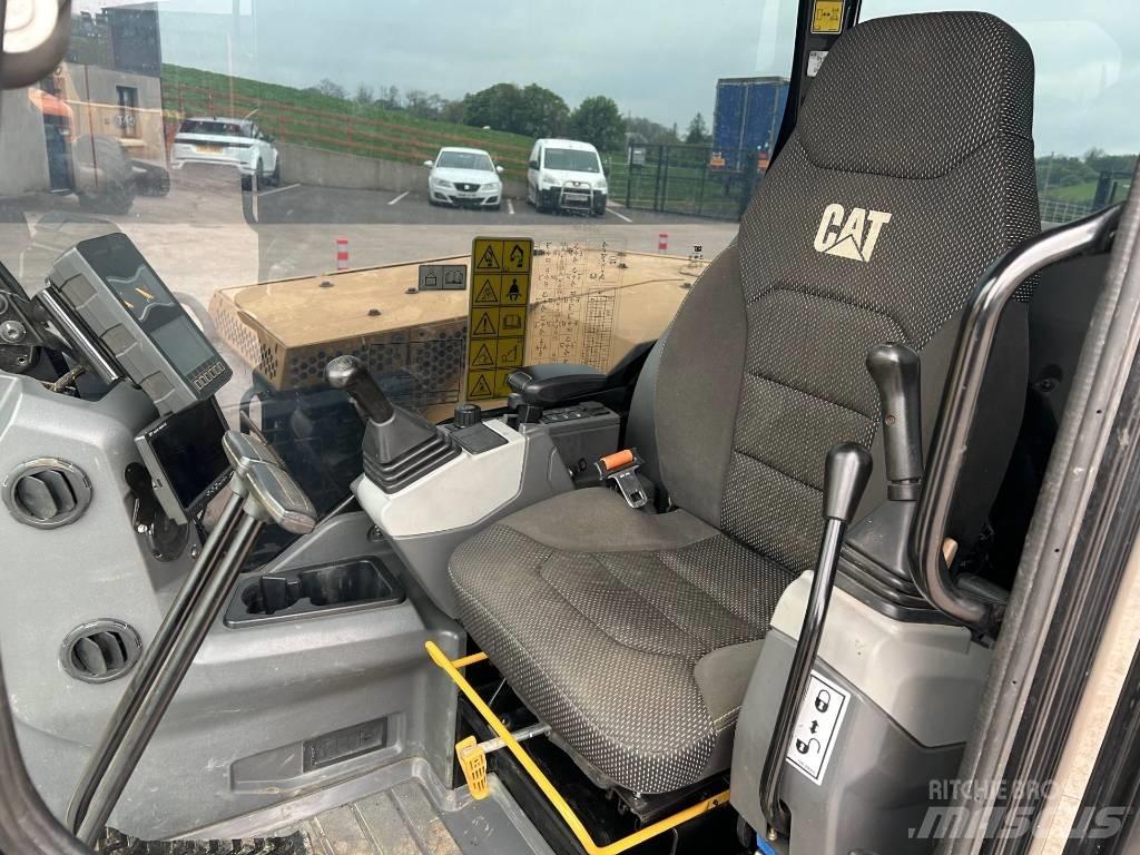 CAT 306 Miniescavadeiras