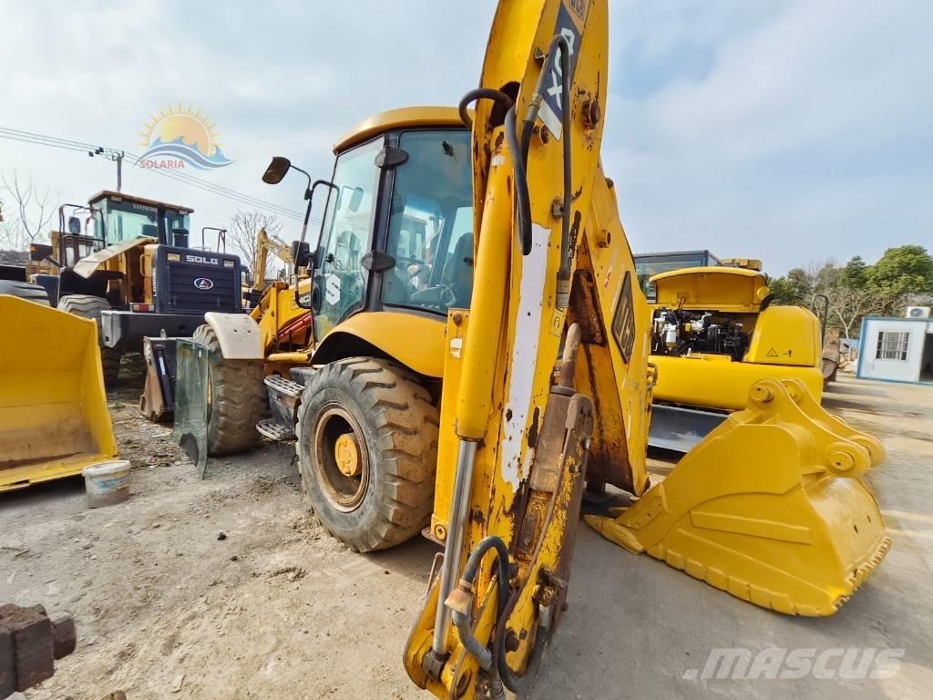 JCB 4CX Retroescavadeiras