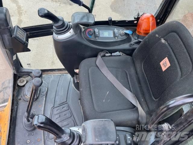 JCB 8018 Miniescavadeiras