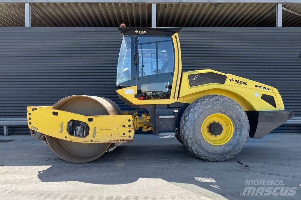 Bomag BW 213 D-5 Cilindros Compactadores monocilíndricos