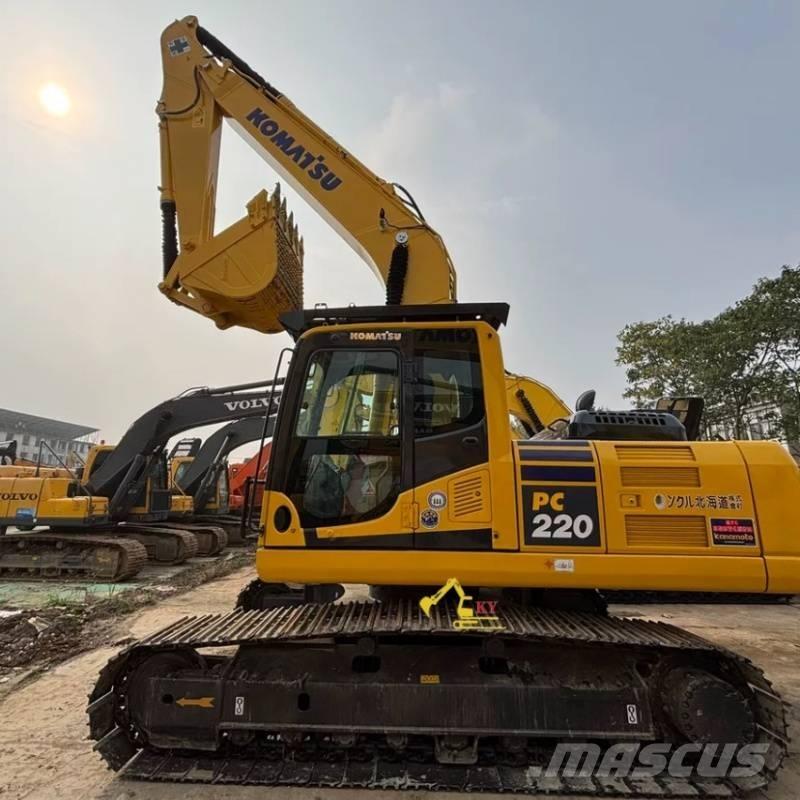 Komatsu PC 220-8 Escavadeiras de esteiras