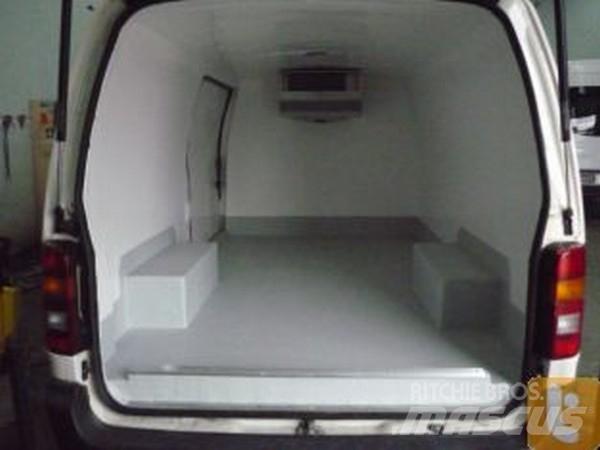 Toyota HIACE RZH113R Carrinhas de caixa fechada