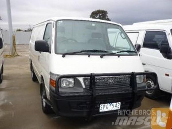 Toyota HIACE RZH113R Carrinhas de caixa fechada