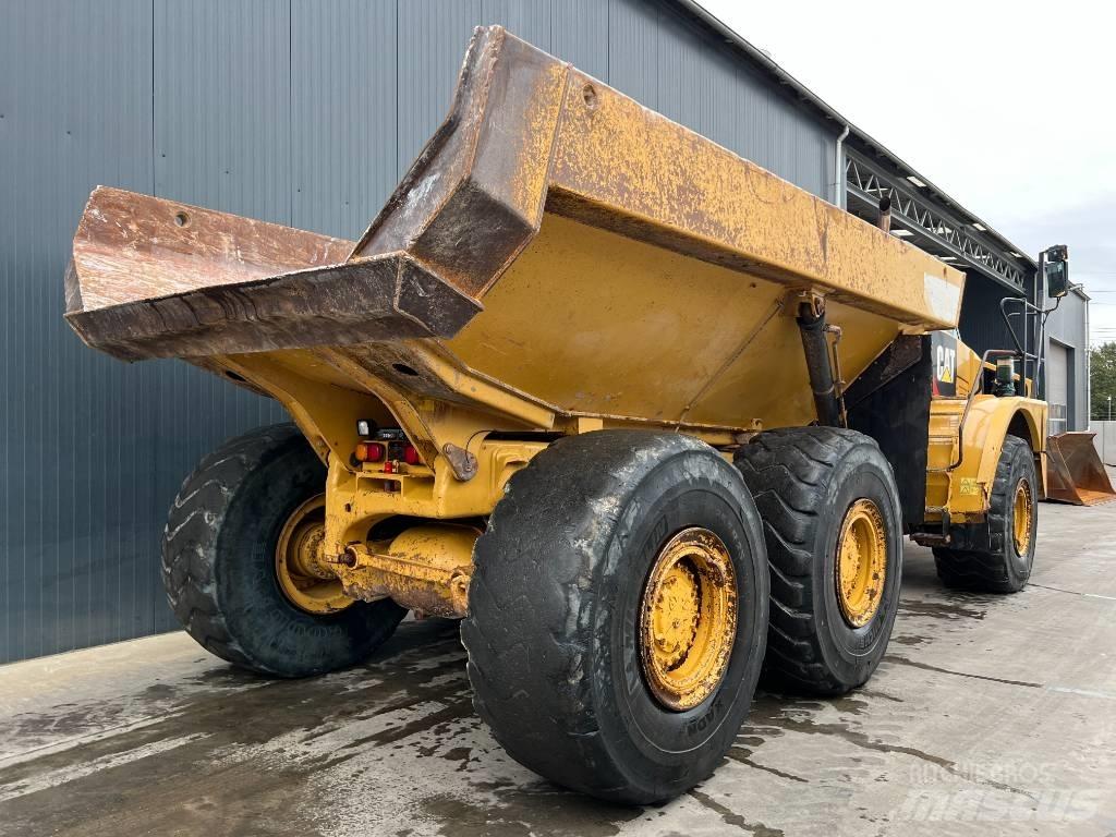 CAT 735B Caminhões articulados