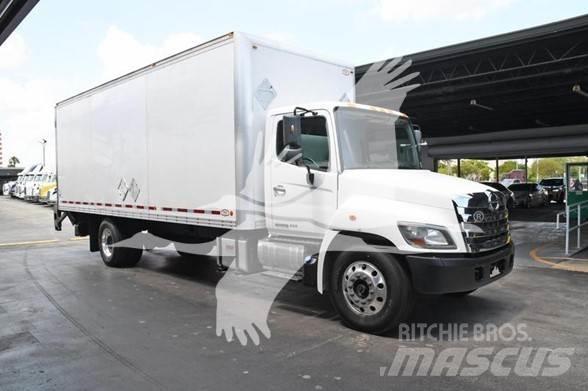 Hino 268 Caminhões de caixa fechada
