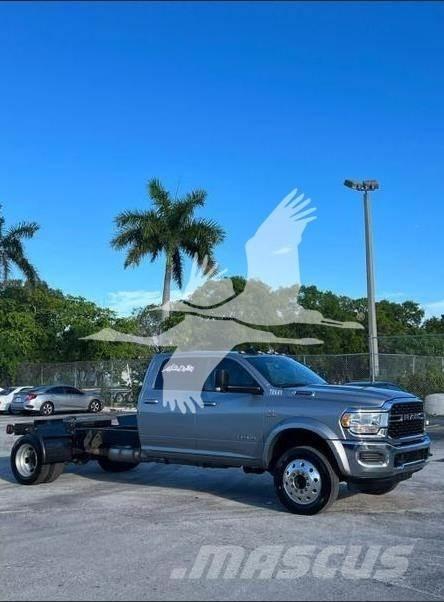 RAM 5500 SLT Camiões de chassis e cabine