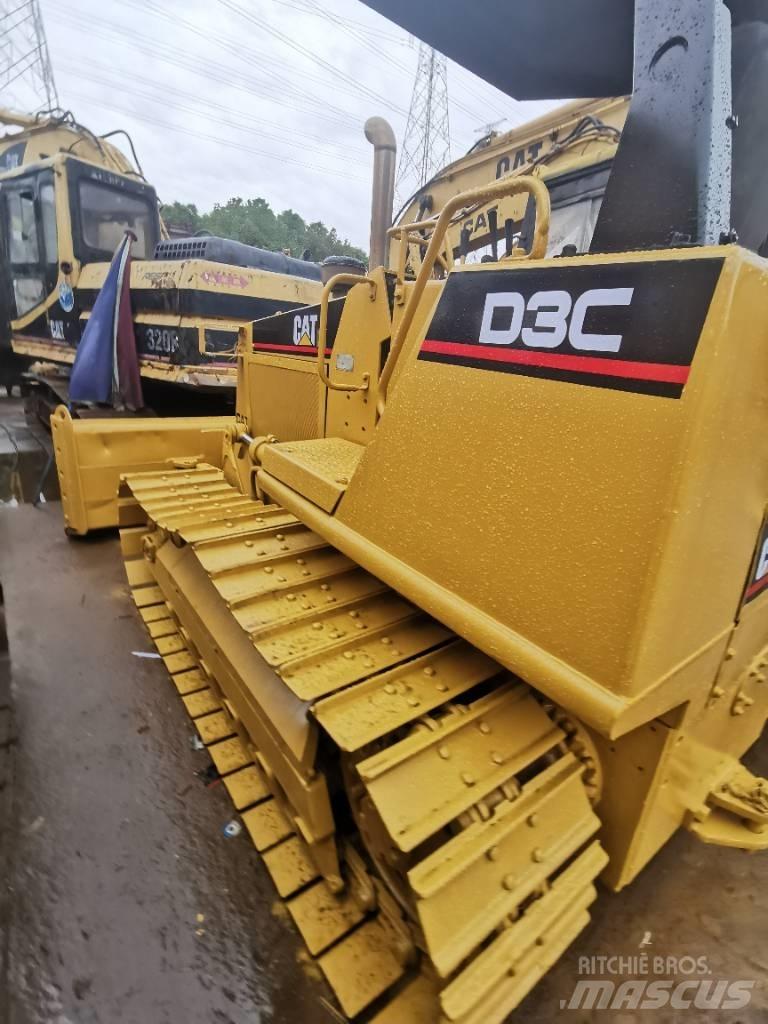 CAT D3C Dozers - Tratores rastos