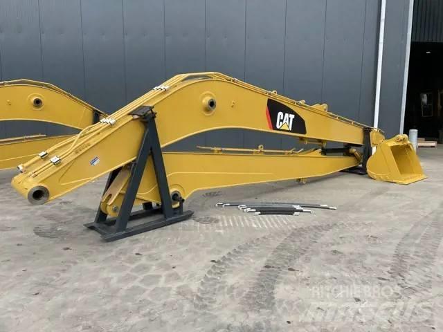 CAT 323E 15m Set Retroescavadoras