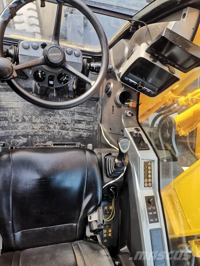 Hyundai R210W-9 Escavadoras de rodas