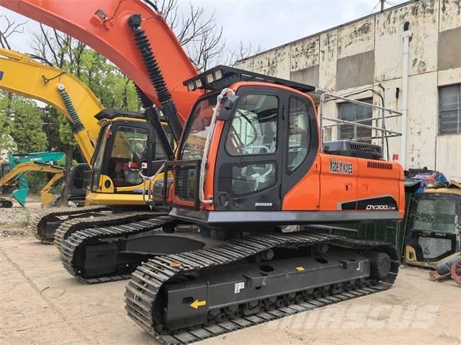 Doosan DX 300 LC Escavadeiras de esteiras