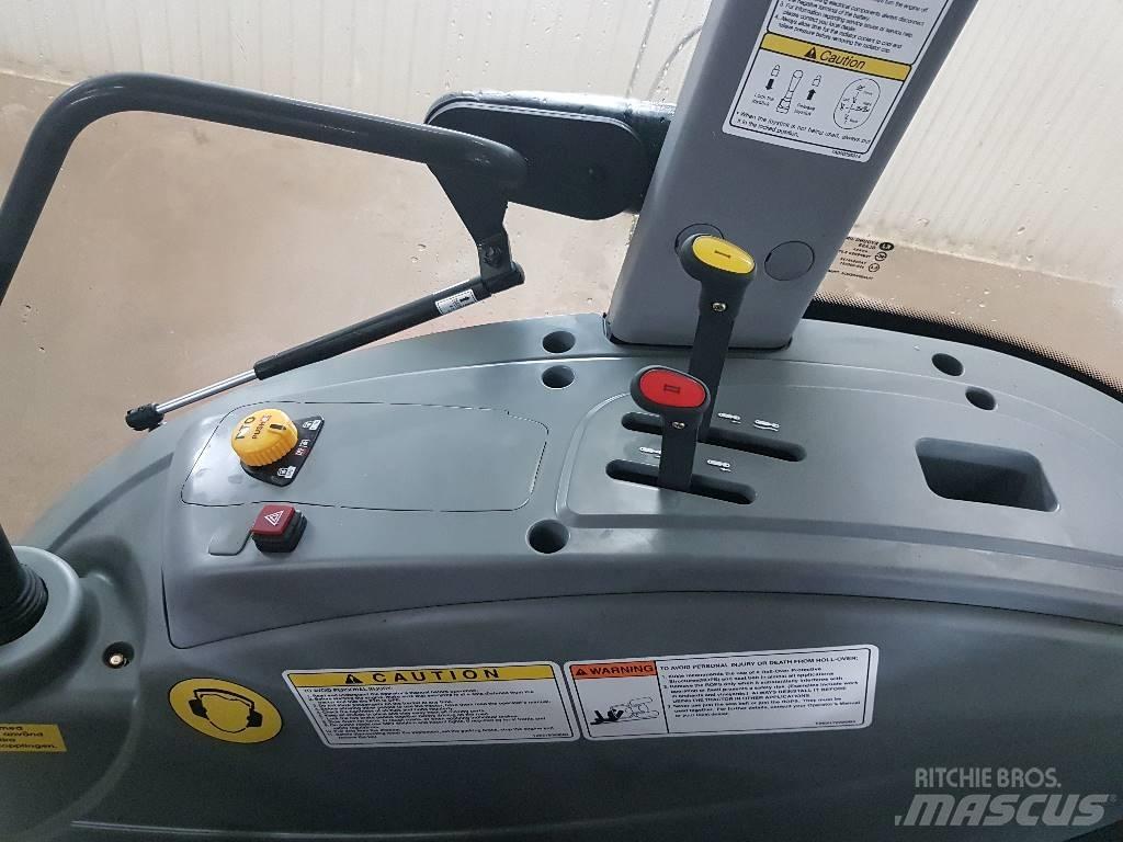 Branson 5025C Tratores Agrícolas usados