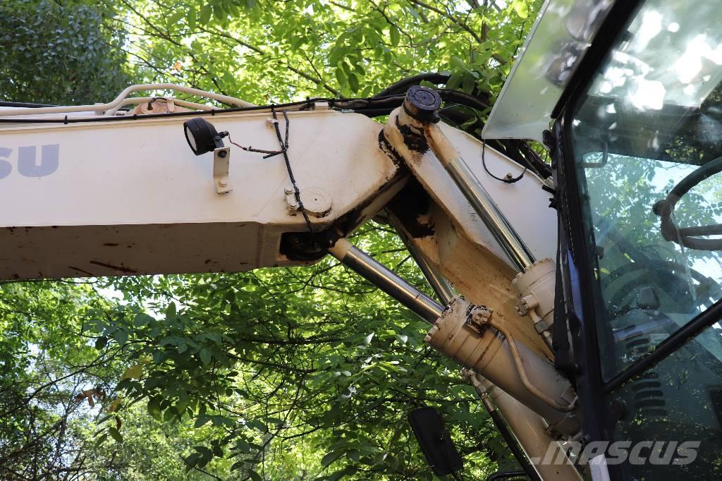 Komatsu PW 140-7 Retroescavadeiras