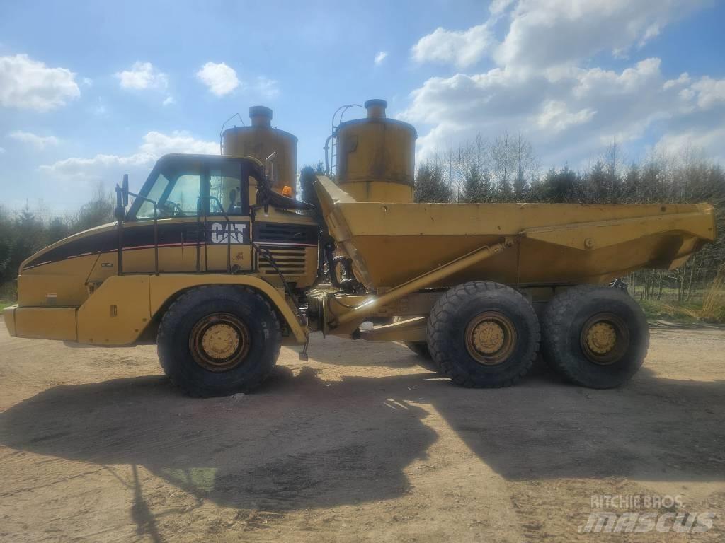CAT 725 Caminhões articulados