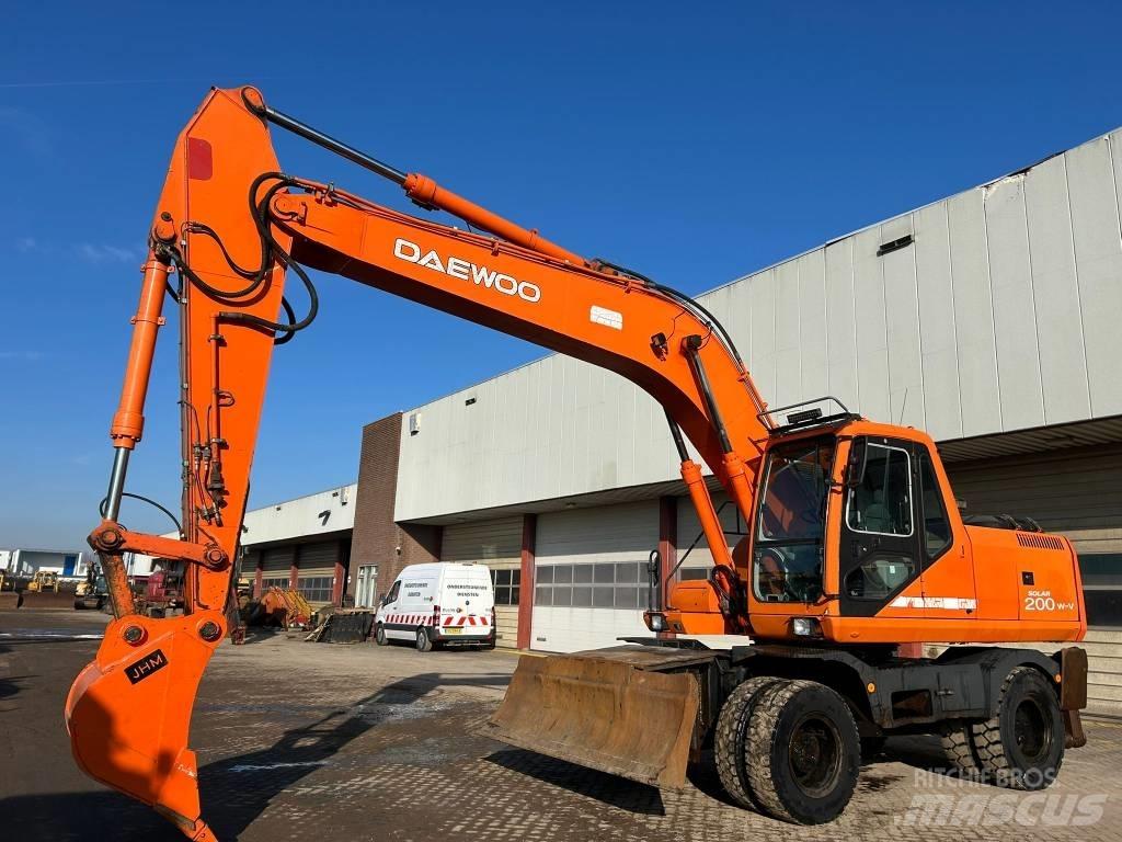 Daewoo Solar 200WV Escavadoras de rodas