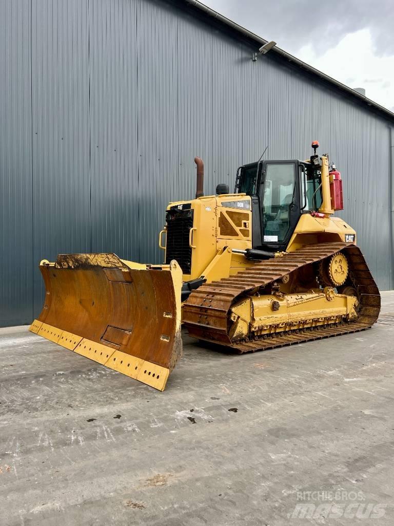 CAT D 6 N LGP Dozers - Tratores rastos