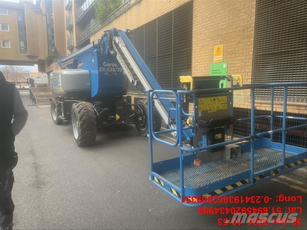 Genie ZX 135/70 Elevadores braços articulados