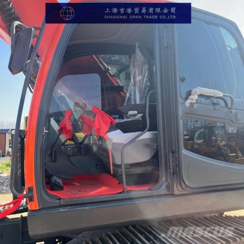 Doosan DX 225 Escavadeiras de esteiras