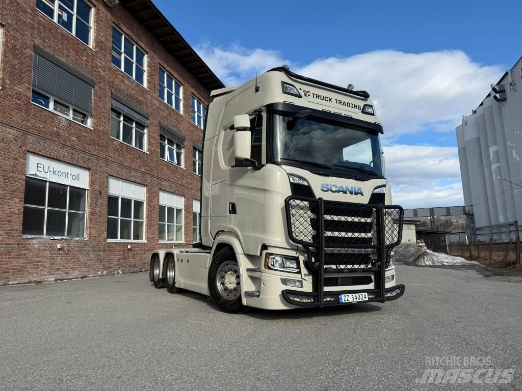 Scania S 590 Cavalos Mecânicos