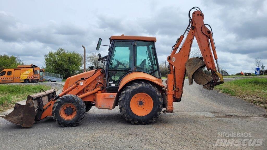 Fiat-Hitachi FB 100 Retroescavadeiras
