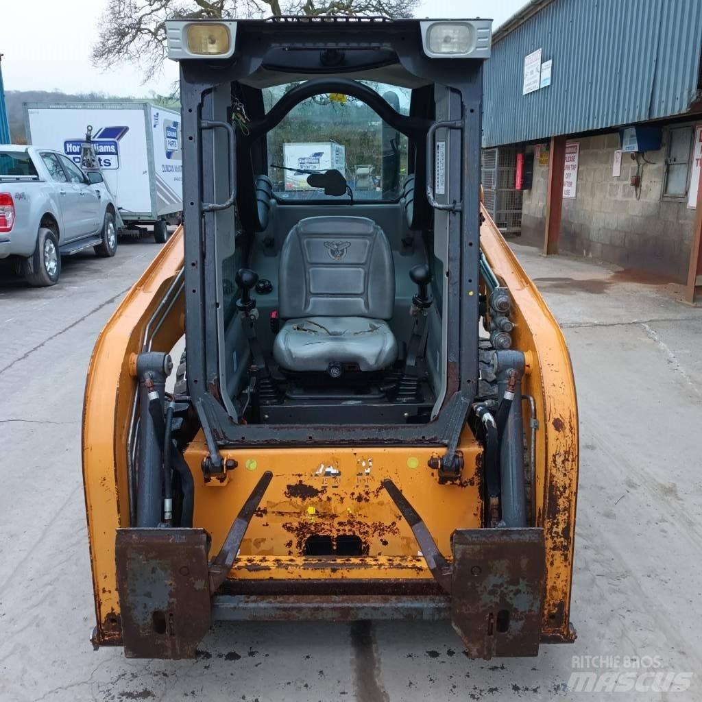 CASE SR 130 Minicarregadeiras