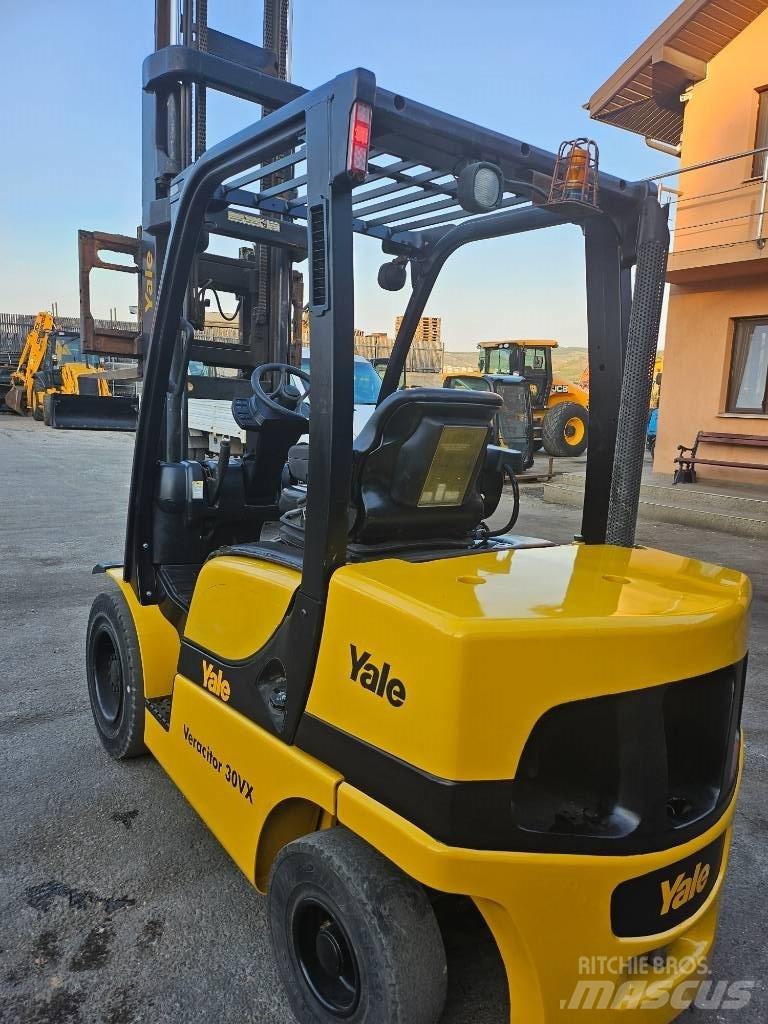 Yale 30 veracitor Empilhadores Elevadores