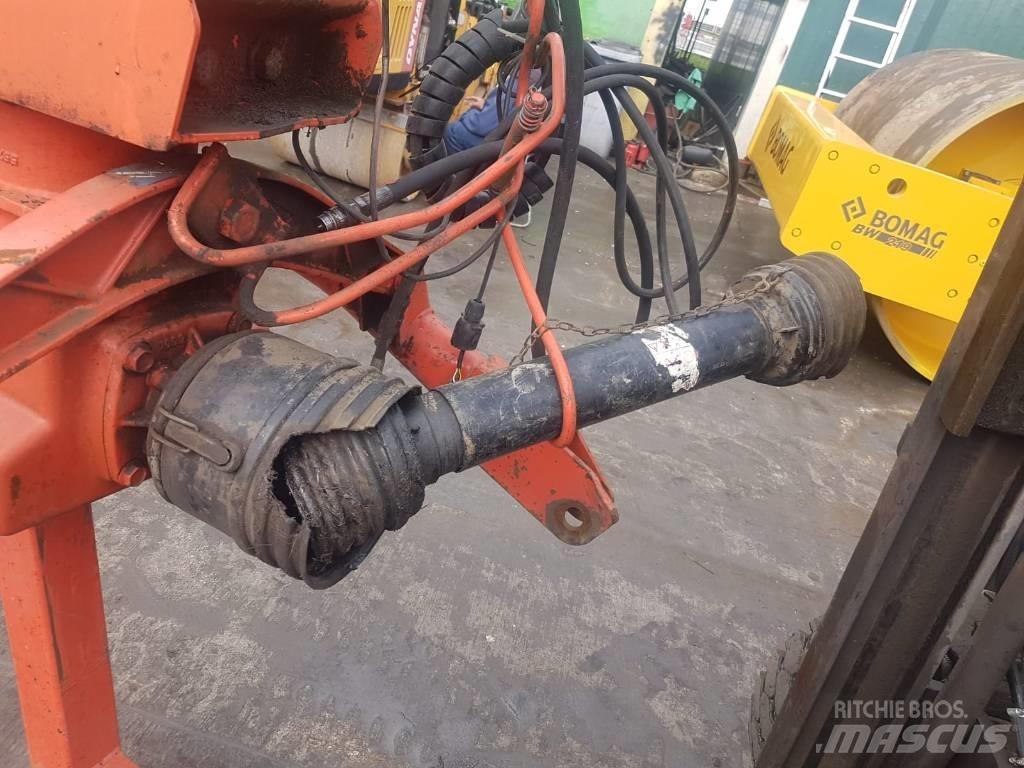 Kuhn FC 303 G C Gadanheiras