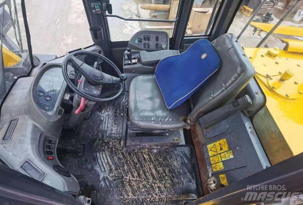 Komatsu WA 380 Carregadeiras de rodas