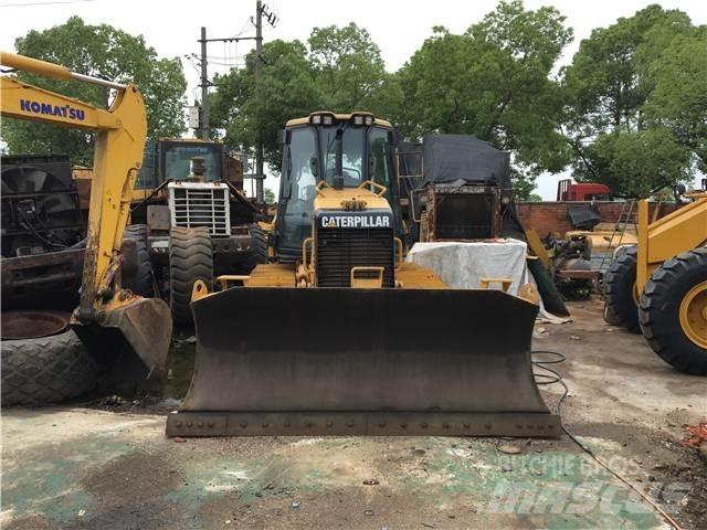 CAT D5K Dozers - Tratores rastos