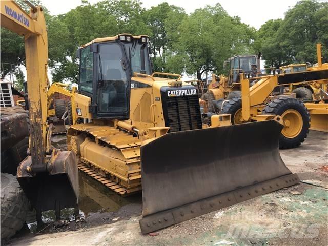 CAT D5K Dozers - Tratores rastos