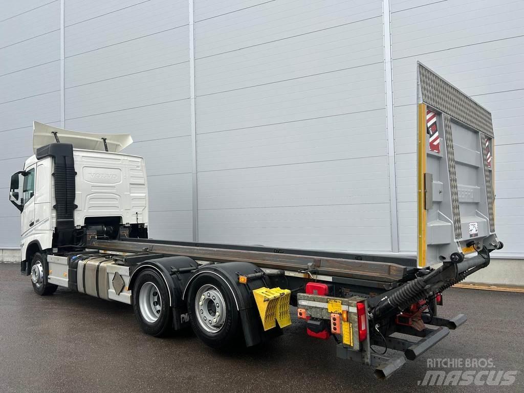Volvo FH Camiões caixa desmontável com elevador de cabo