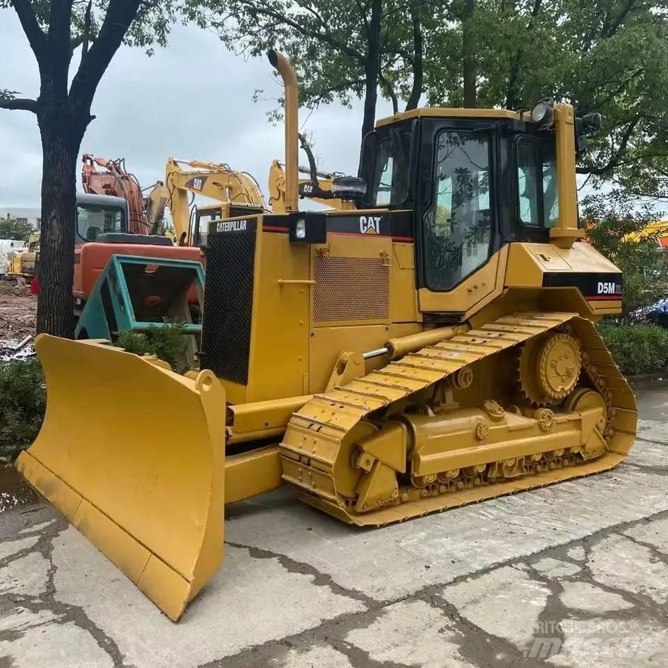 CAT D 5 M XL Dozers - Tratores rastos