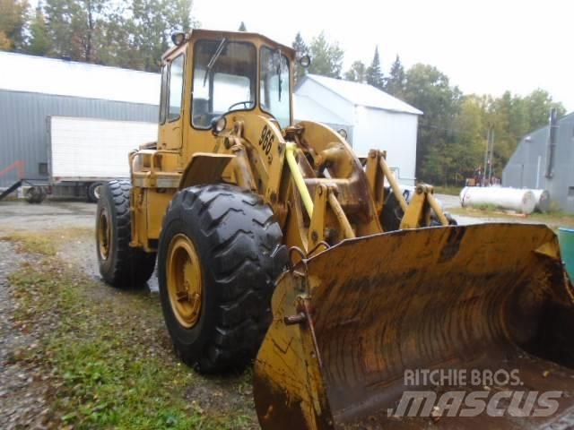 CAT 966 Carregadeiras de rodas