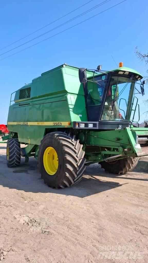 John Deere 2256 Ceifeiras debulhadoras